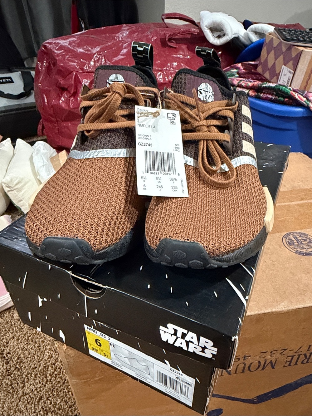 Star Wars Kids Brown Knit Sneakers with Black Accents